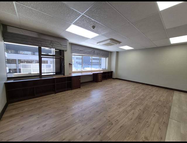 711M² OFFICE TO LET IN SANDTON CENTRAL